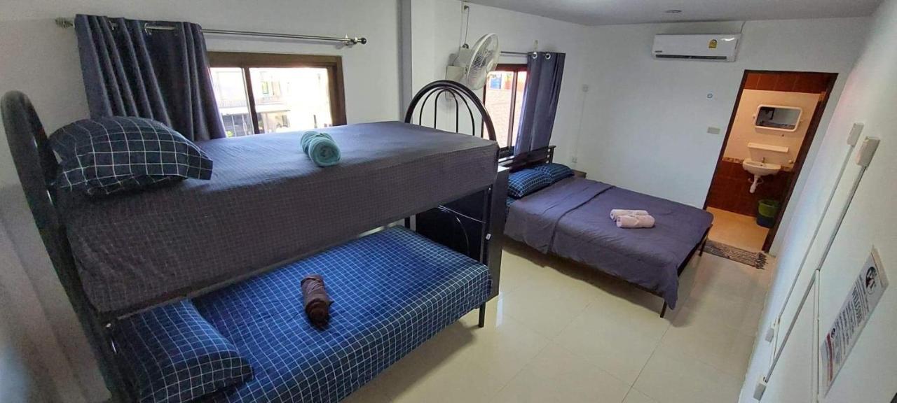P & T Hostel Bang Rak Beach  Extérieur photo