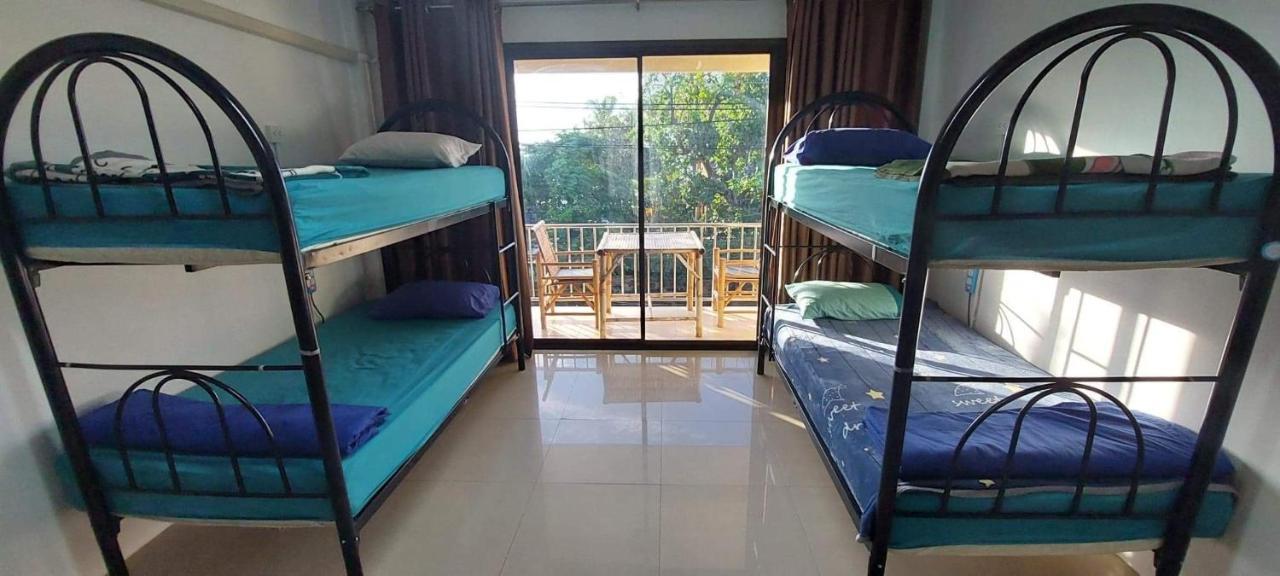 P & T Hostel Bang Rak Beach  Extérieur photo