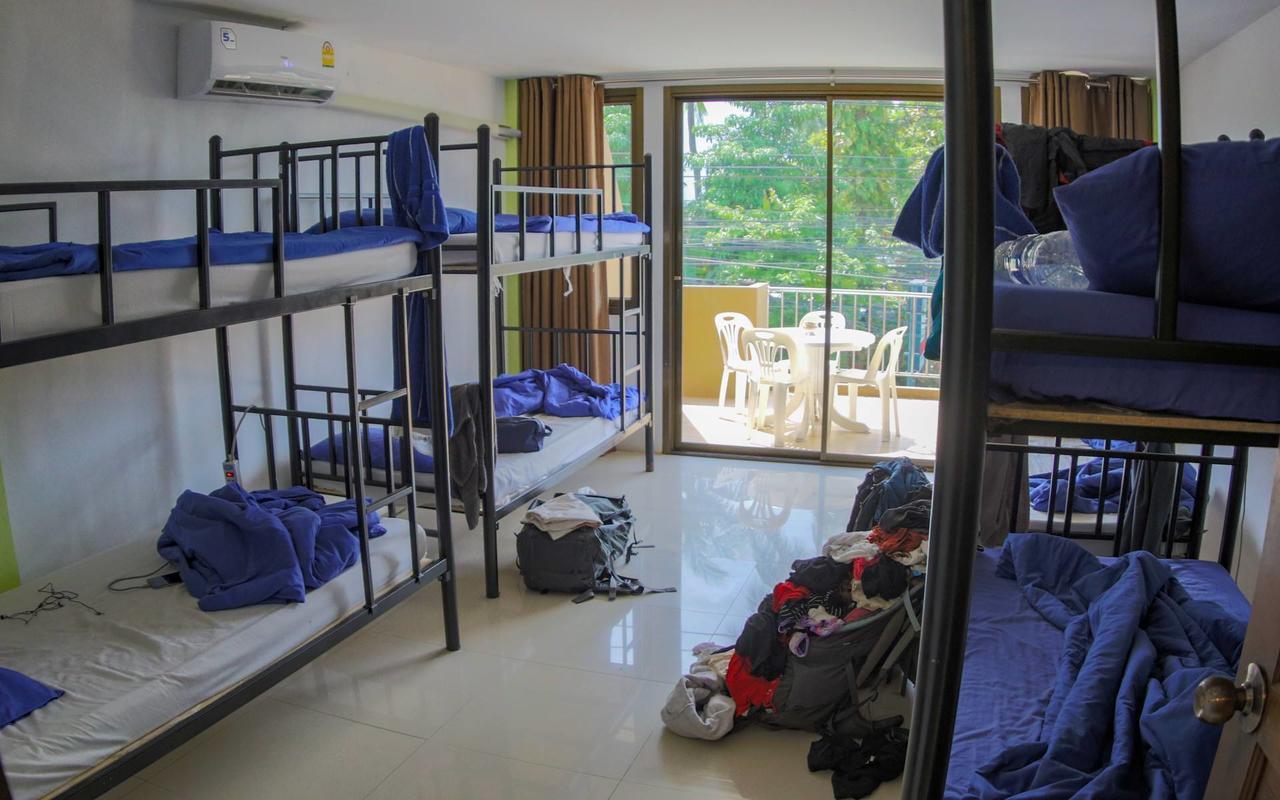 P & T Hostel Bang Rak Beach  Extérieur photo